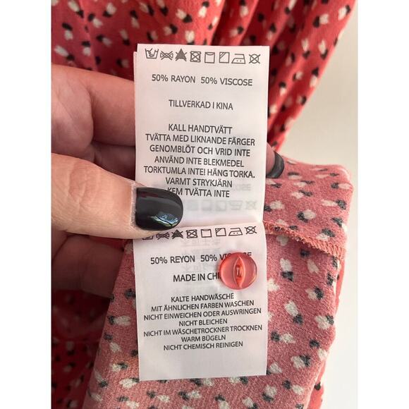 Rolla's Milla Short Sleeve Mini Tulips Swing Dress Coral/White Women's Size XL - Picture 10 of 14